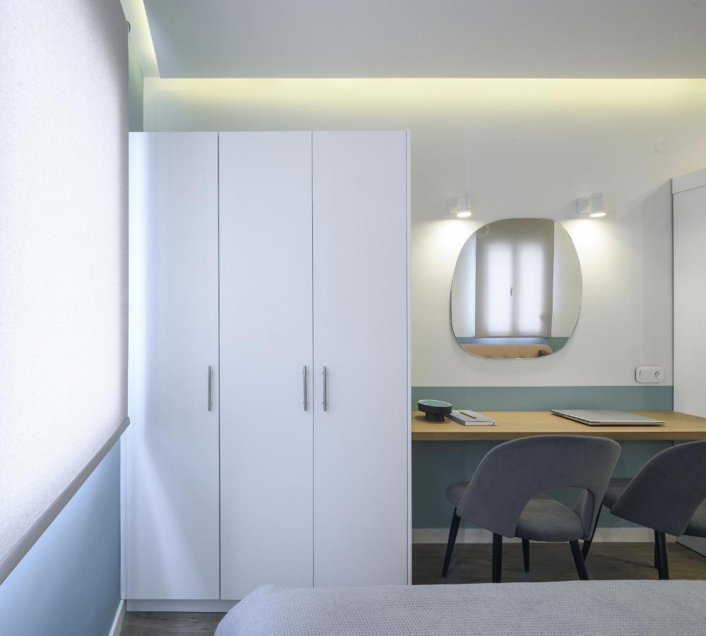 Τhe Half Root Suite In The Heart Of City Center Thessaloníki Ngoại thất bức ảnh