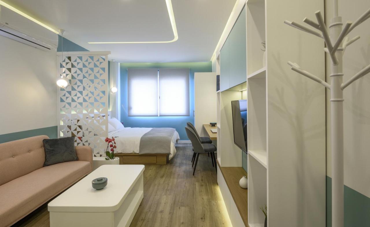 Τhe Half Root Suite In The Heart Of City Center Thessaloníki Ngoại thất bức ảnh