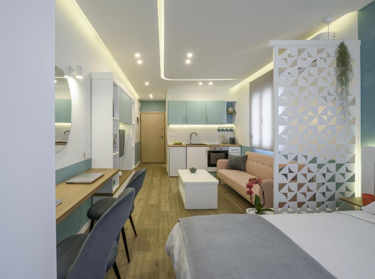 Τhe Half Root Suite In The Heart Of City Center Thessaloníki Ngoại thất bức ảnh