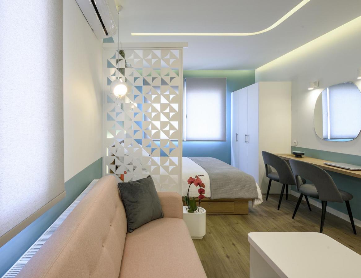 Τhe Half Root Suite In The Heart Of City Center Thessaloníki Ngoại thất bức ảnh